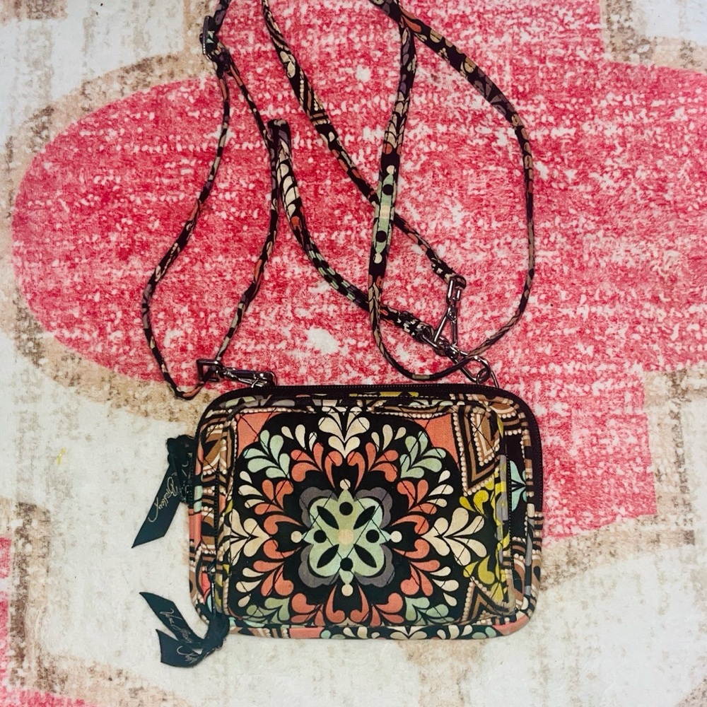 Vera Bradley trifold multi compartment Crossbody purse/clutch in Sierra Pattern